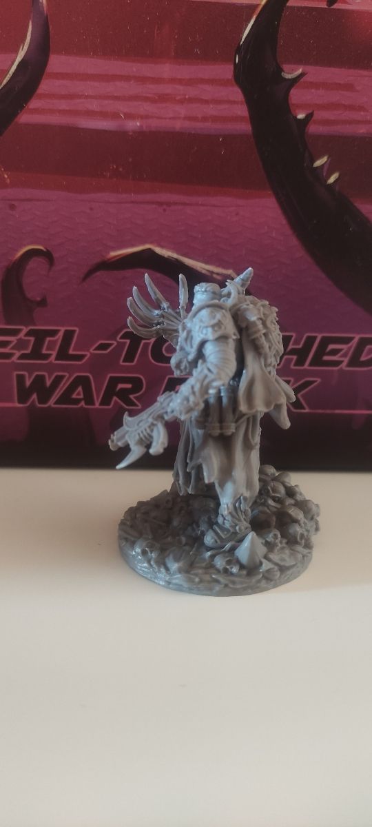 Capitán Ravaged Star Veil Touched