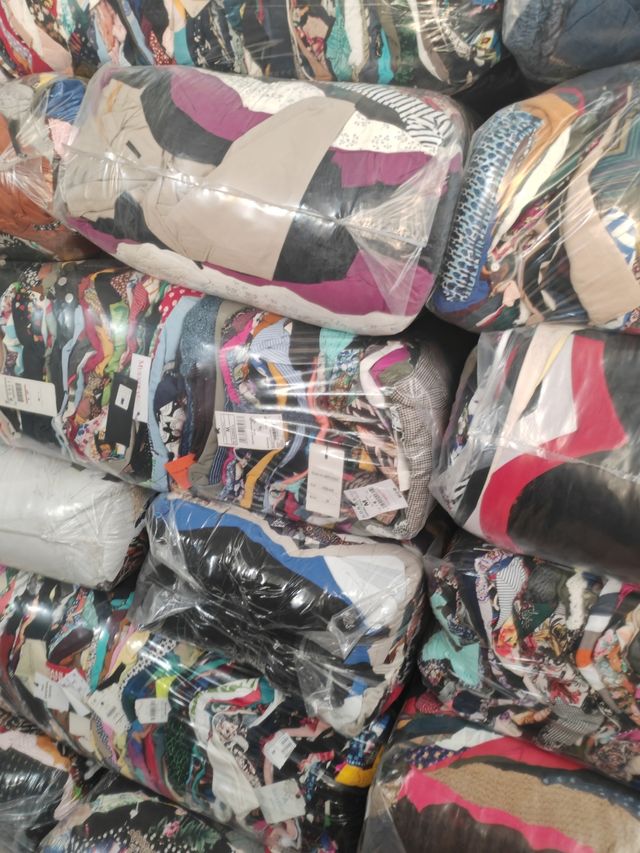 ROPA DE SEGUNDA MANO MUJER