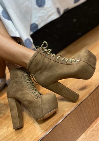 Botines de tacón