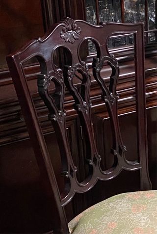 LOTE 2 SILLAS ISABELINAS LUIS XVI SALON CAOBA