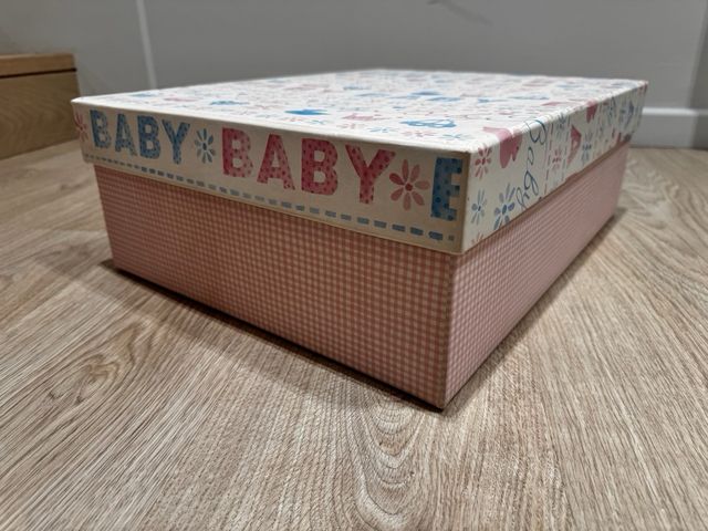 Caja para cosas bebé