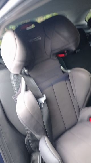 Silla coche y protector asiento. Regalo silla alza