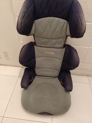 Silla coche y protector asiento. Regalo silla alza
