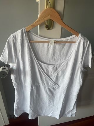 Lote de dos camisetas premamá y lactancia