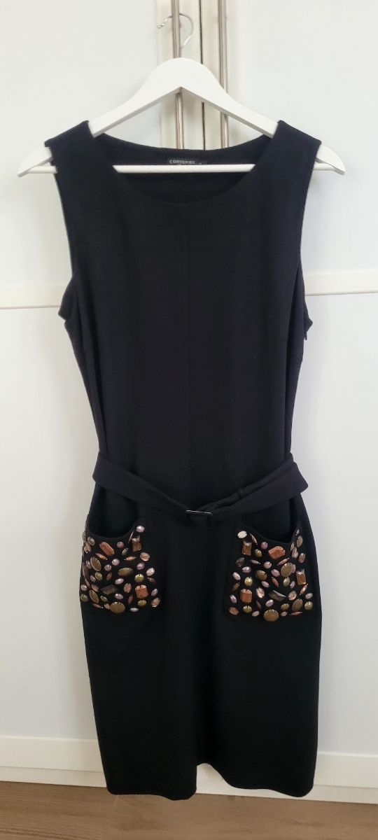 Vestido negro de Cortefiel