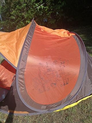 Tienda quechua para bebé (playa o campo)