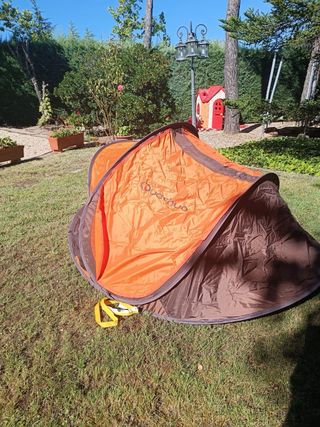 Tienda quechua para bebé (playa o campo)