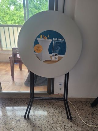 Mesa de bar, fiesta,...