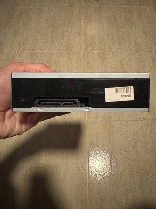 Grabadora / reproductor DVD Asus DRW 24D5MT