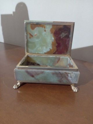 Portagioielli in marmo