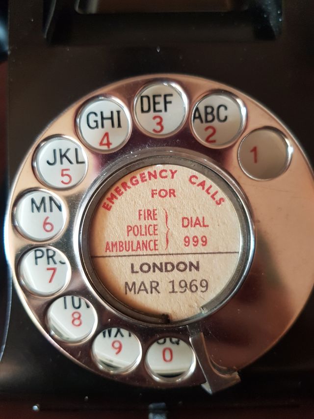 Teléfono inglés clásico 1937