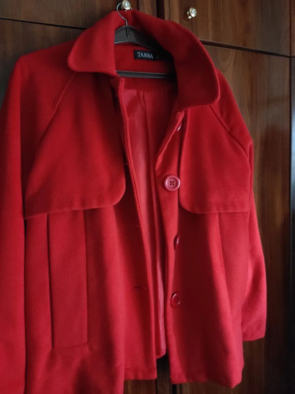 Chaqueta roja NUEVA