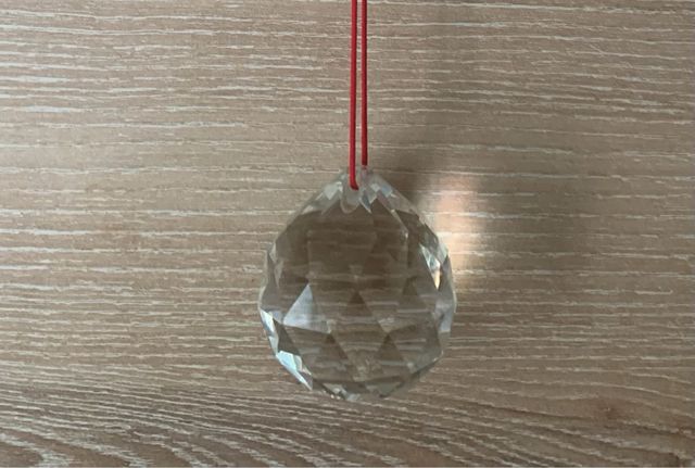 Bola de cristal facetado feng shui.