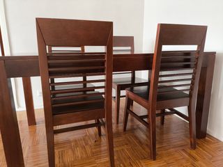 MESA COMEDOR SALON Y CUATRO SILLAS
