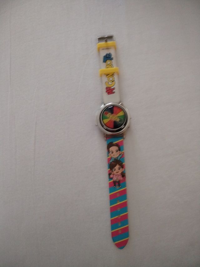 Orologio me contro te smartwatch