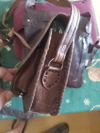 Bolso de cuero artesanal