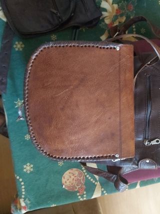 Bolso de cuero artesanal