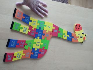 2 Puzzles madera (uno magnético).