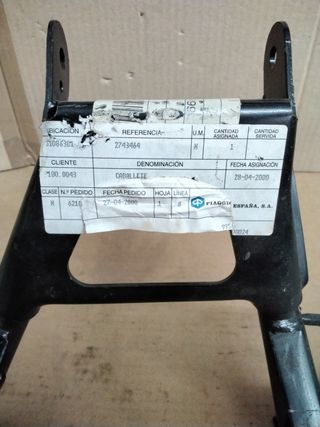 2743464 - Caballete central Piaggio Hexagon 