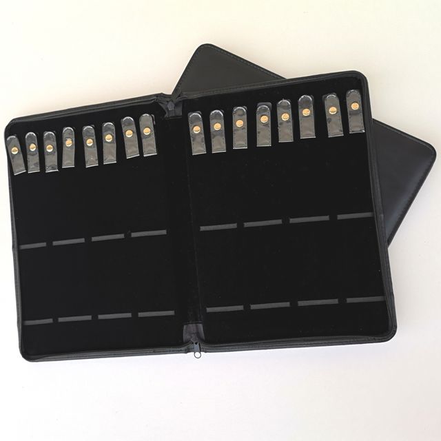 2 carpetas organizadoras para collares