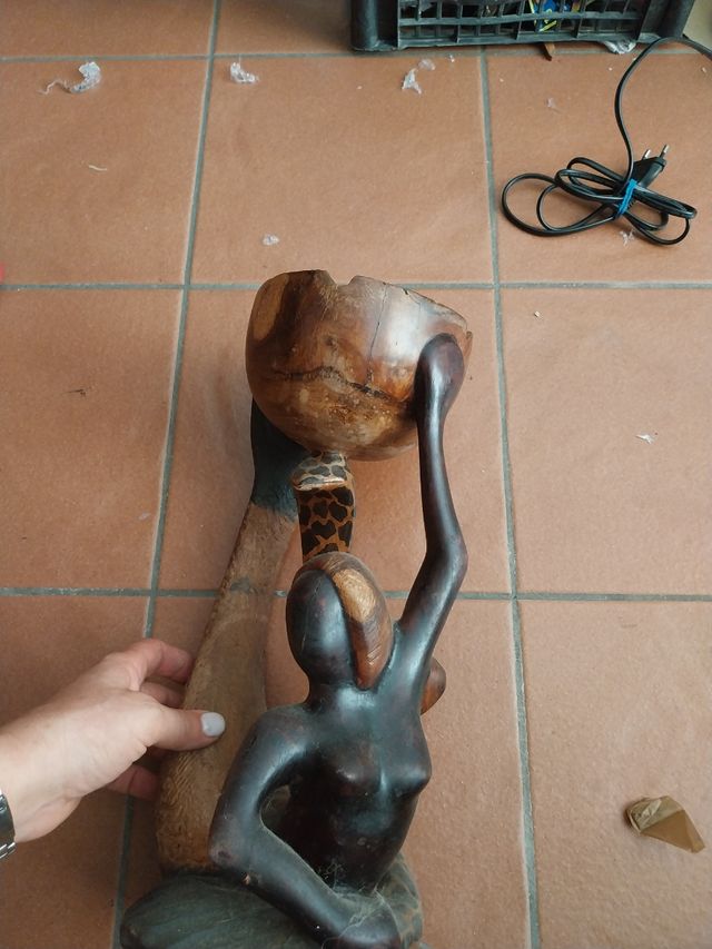 Scultura Posacenere in legno 