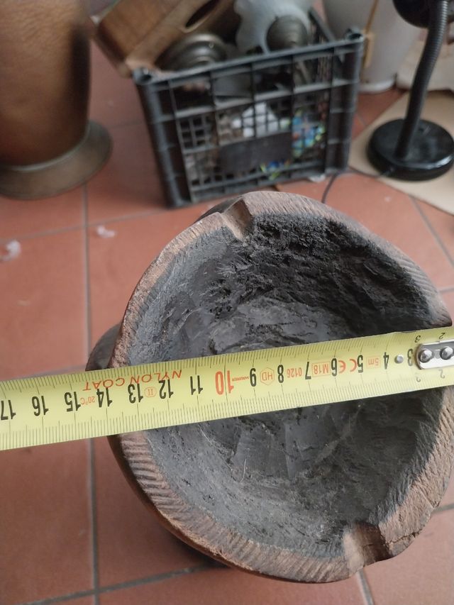 Scultura Posacenere in legno 