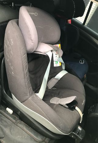 2wayPearl + 2wayFix Bebe Confort silla y MaxiCosi