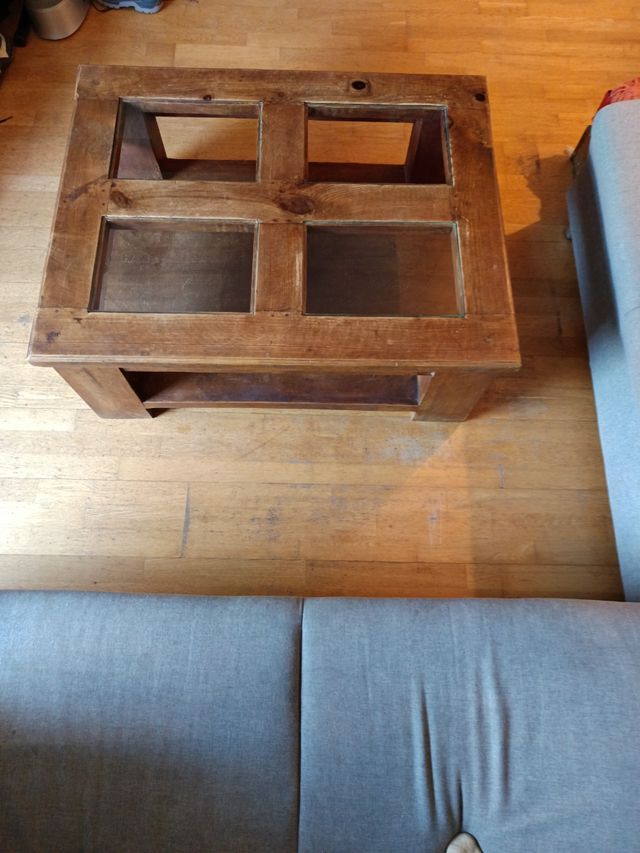 Mesita de comedor antigua, muy bonita