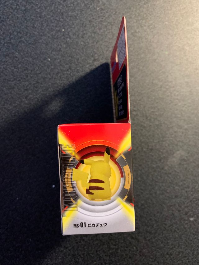 Takara Tomy Pikachu figure new