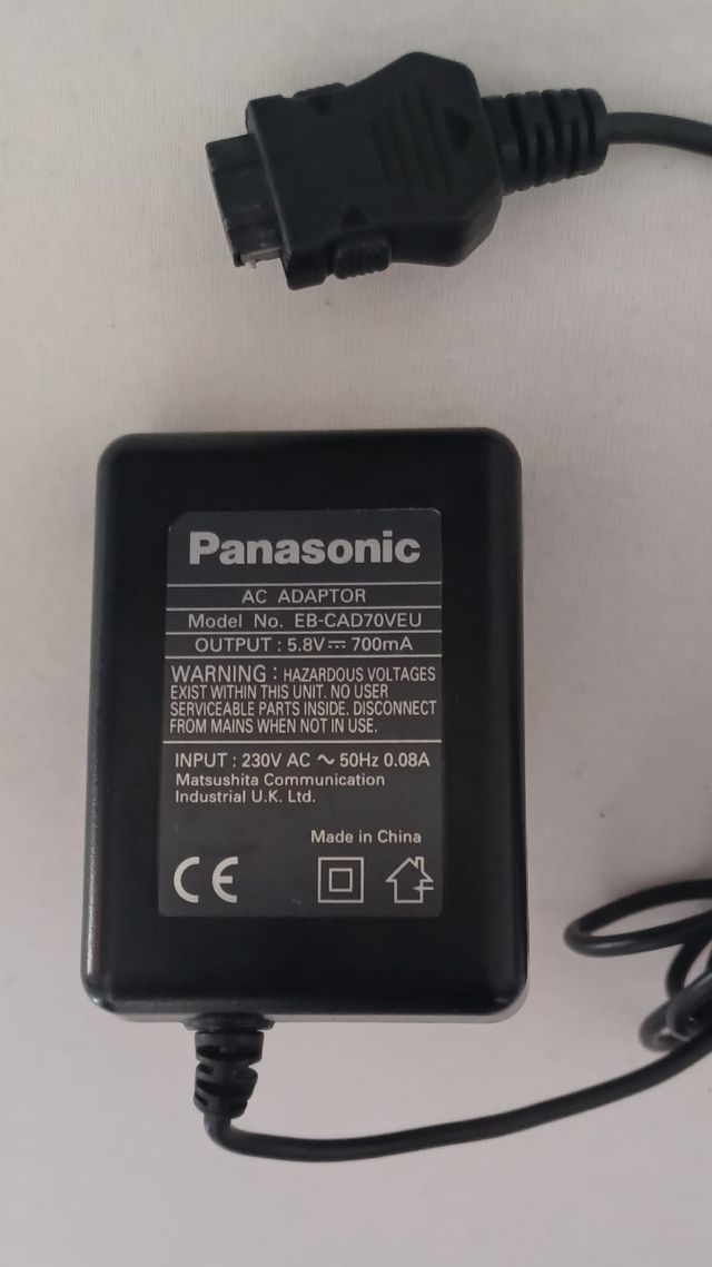 Panasonic EB-CAD70VEU Caricabatterie Alimentatore