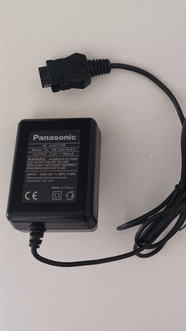 Panasonic EB-CAD70VEU Caricabatterie Alimentatore