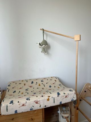 Estructura para poner movil de juguete bebe
