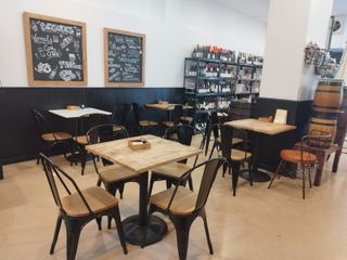 R-7936651 Traspaso Cafetería/Vermutería C2