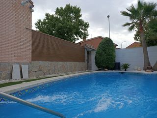 Valla de composite sintético