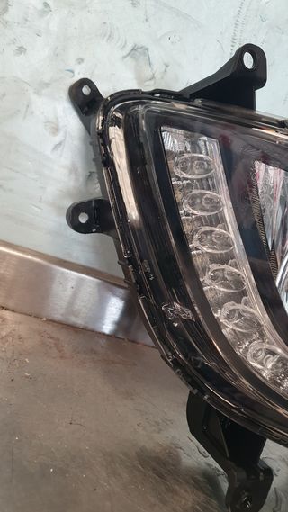 Faro antiniebla derecho hyundai i10 