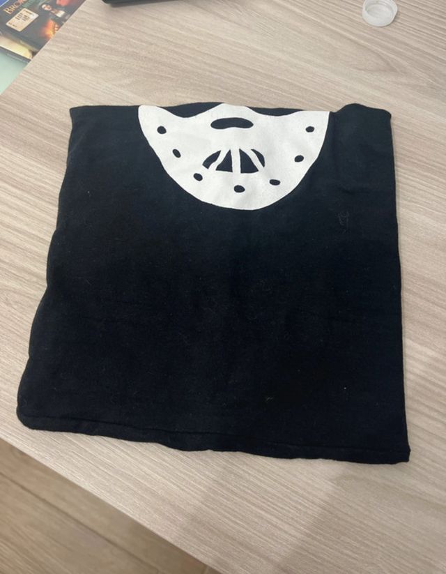 Scaldacollo nero di Hannibal Lecter