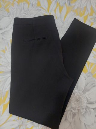 Pantalón Zara