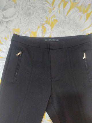Pantalón Zara