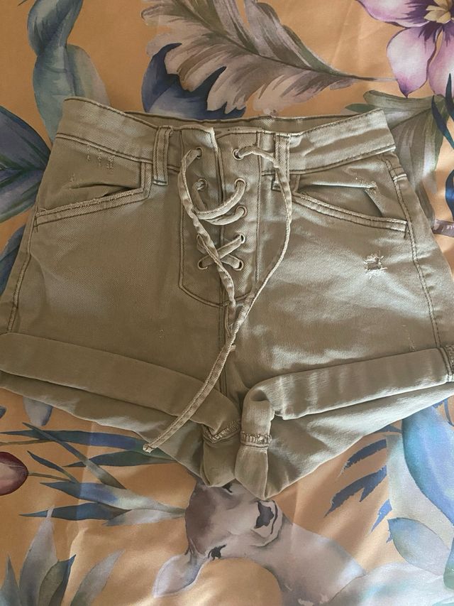 Pantalon verde militar Bershka