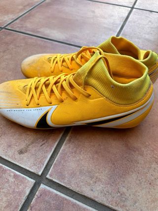 Botas de futbol mercurial
