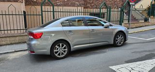 Toyota Avensis 2014