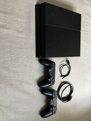 Play Station 4  1 mando