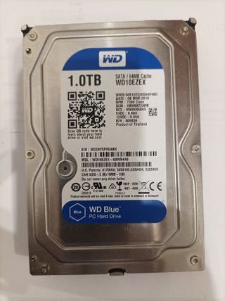 4 Discos duros de 1TB