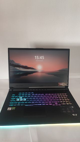 Portátil Asus ROG Strix G712LW