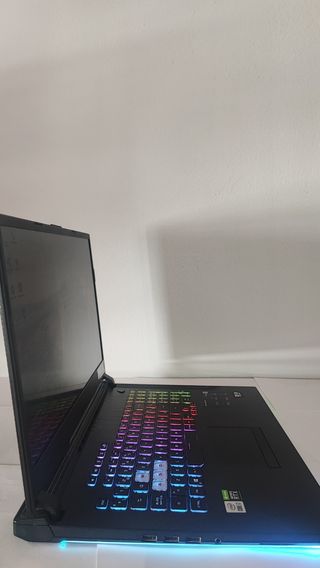 Portátil Asus ROG Strix G712LW