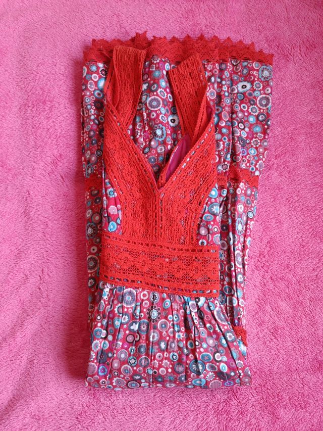 Lote vestidos 40/42.