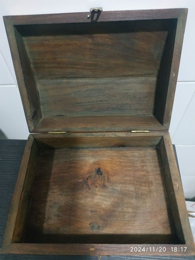 Caja Inglesa madera y latón
