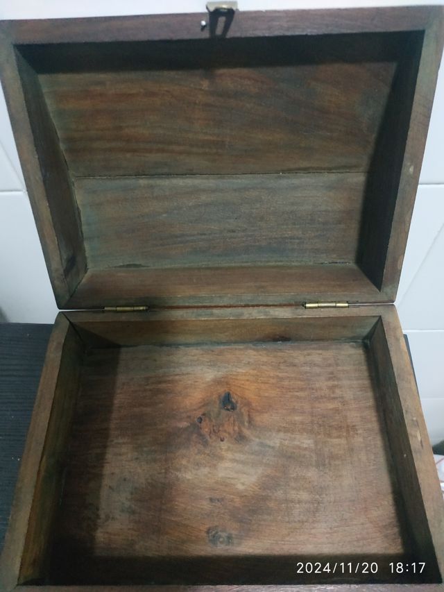 Caja Inglesa madera y latón