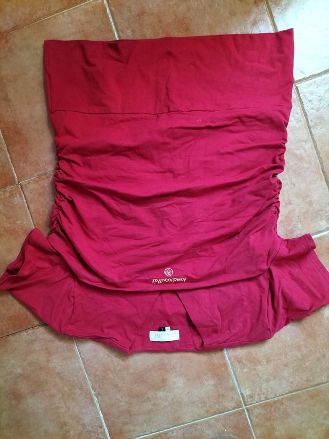 Fular, mochila, camiseta de porteo y abrigo