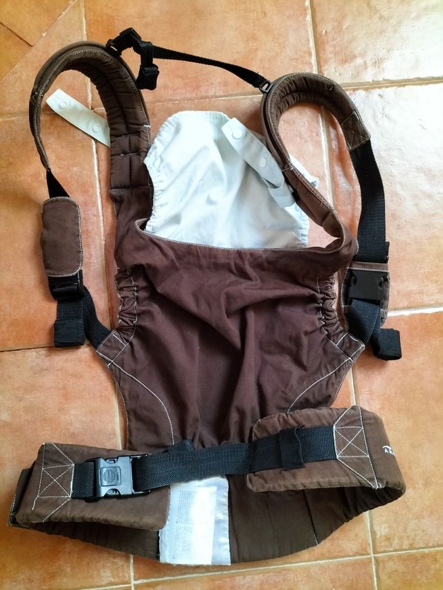 Fular, mochila, camiseta de porteo y abrigo